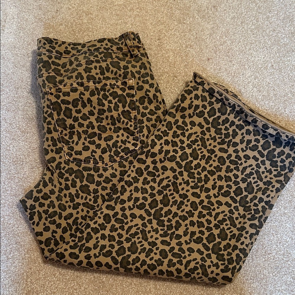 American Eagle Leopard High-Waisted Stovepipe Ankle Pant.